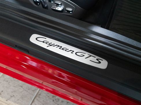Certified 2025 Porsche 718 Cayman GT4 RS RWD image 22