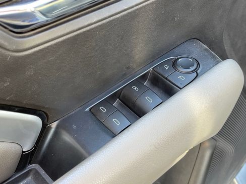 Used 2023 Chevrolet Colorado ZR2 w/ ZR2 Convenience Package III AWD/4WD image 8