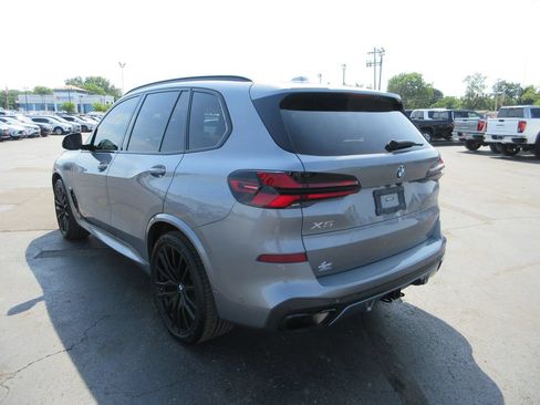 Used 2024 BMW X5 xDrive40i w/ M Sport Package AWD/4WD image 11