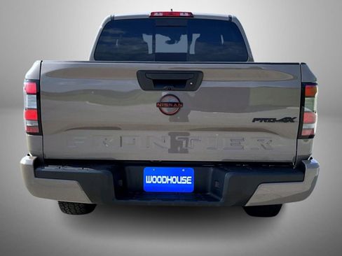 Used 2024 Nissan Frontier PRO-4X w/ Off-Road Protection Package AWD/4WD image 6