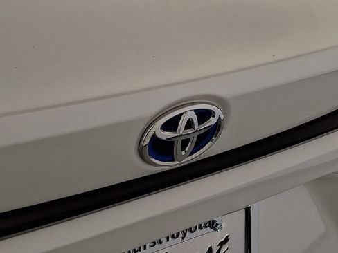 Used 2024 Toyota Corolla LE image 29
