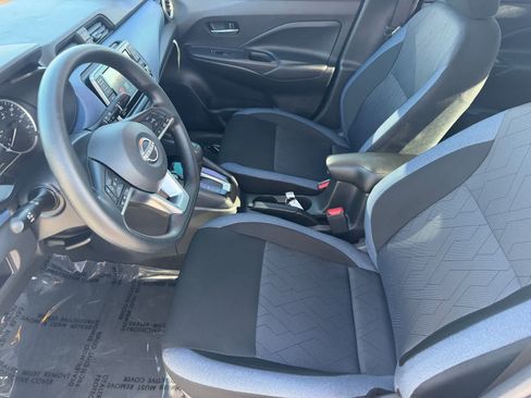 Certified 2025 Nissan Versa SV w/ Trunk Package FWD image 11