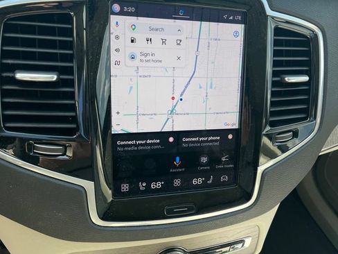 Certified 2024 Volvo XC90 B5 Plus w/ Protection Package Premier AWD/4WD image 12