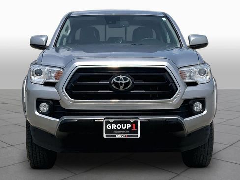 Used 2021 Toyota Tacoma SR5 RWD image 4