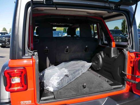 Used 2023 Jeep Wrangler Unlimited Rubicon w/ Steel Bumper Group image 9