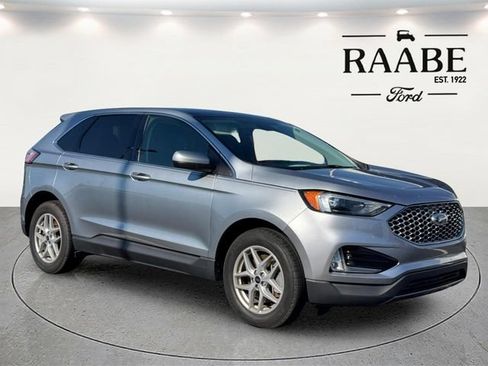 Used 2024 Ford Edge SEL w/ Convenience Package AWD/4WD image 4