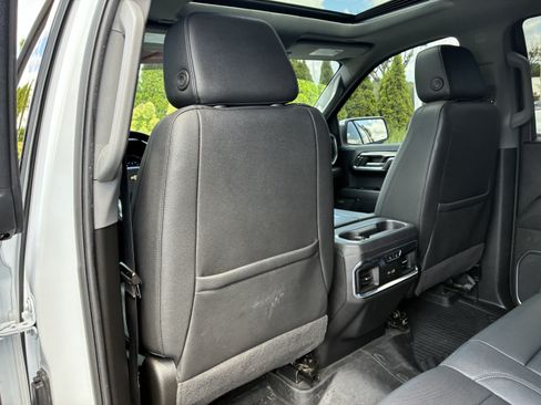 Used 2022 Chevrolet Silverado 1500 LTZ w/ LTZ Premium Package AWD/4WD image 16