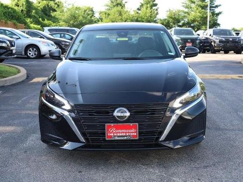 Certified 2025 Nissan Altima 2.5 SV FWD image 4