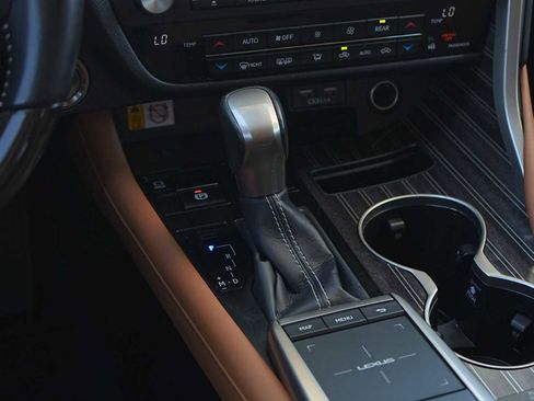 Used 2022 Lexus RX 350L Luxury w/ Accessory Package (Z1) image 20