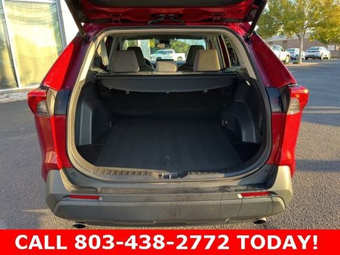 Used 2022 Toyota RAV4 XLE image 33