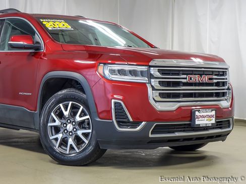 Used 2023 GMC Acadia SLE w/ Driver Convenience Package FWD image 3