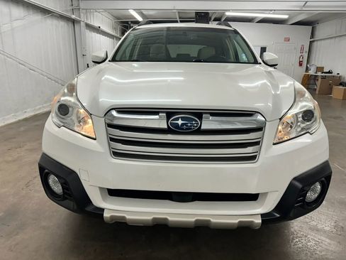 Used 2013 Subaru Outback 2.5i Limited w/ Moonroof Pkg image 12