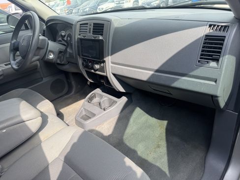 Used 2006 Dodge Dakota SLT image 12