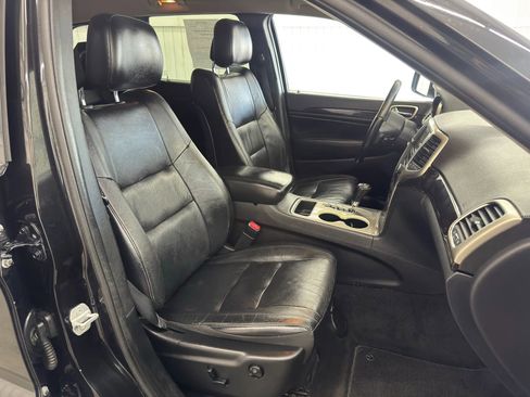 Used 2013 Jeep Grand Cherokee Laredo image 17