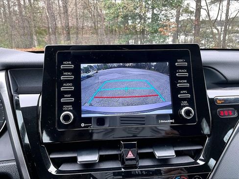 Used 2023 Toyota Camry SE image 16