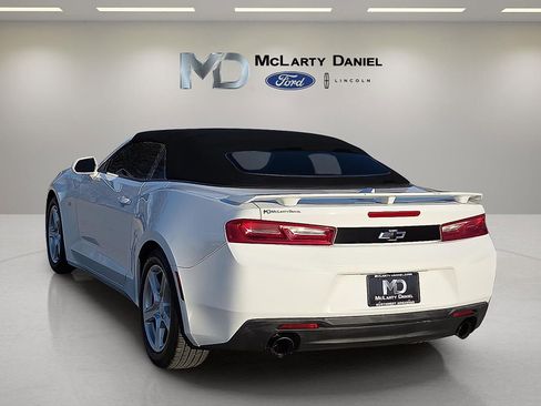 Used 2018 Chevrolet Camaro LT image 4