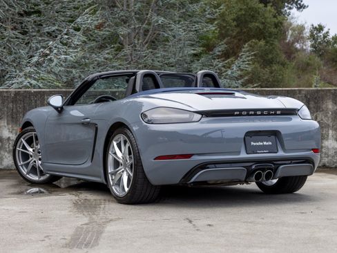 Certified 2024 Porsche 718 Boxster image 3