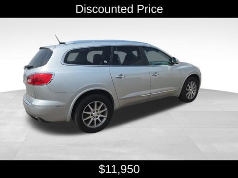 Used 2017 Buick Enclave Convenience FWD image 3