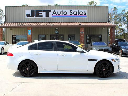 Used 2017 Jaguar XE R-Sport image 8