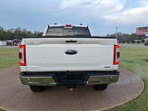 Used 2021 Ford F150 Lariat w/ Max Trailer Tow Package image 4