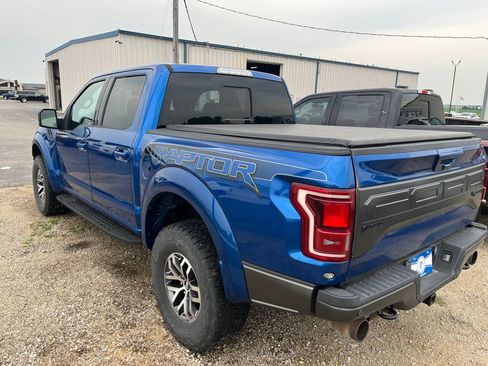 Used 2018 Ford F150 Raptor w/ Equipment Group 802A Luxury AWD/4WD image 3
