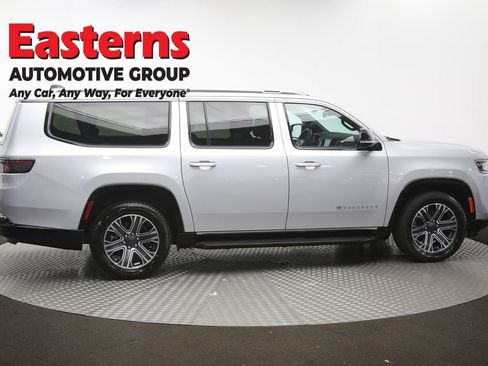 Used 2024 Jeep Wagoneer L Series II RWD image 51