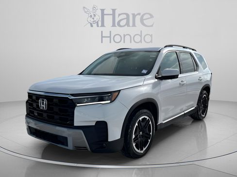 New 2026 Honda Pilot image 1
