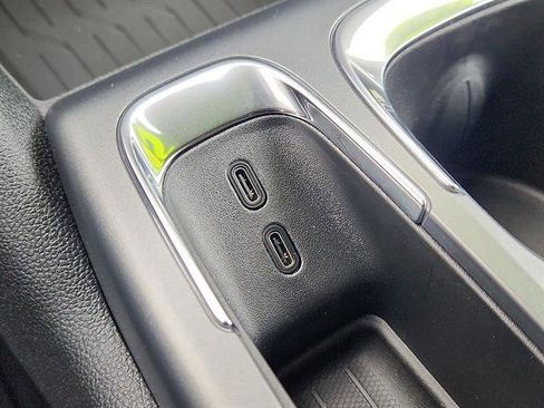 New 2026 Chevrolet Equinox EV LT image 16