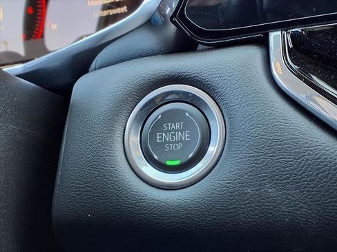 New 2026 GMC Canyon Elevation w/ Convenience Package image 9