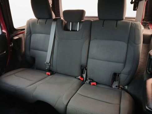 Used 2021 Jeep Wrangler Unlimited Sport image 21