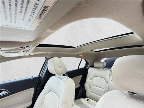 Used 2018 Mercedes-Benz GLA 250 image 13
