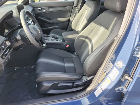 Used 2025 Honda Civic Sport image 23