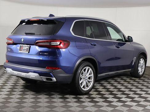 Used 2023 BMW X5 xDrive40i w/ Climate Comfort Package image 11