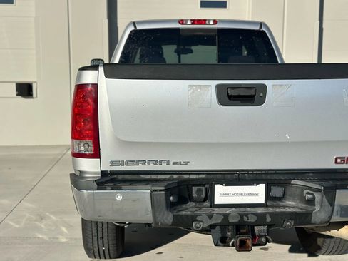 Used 2011 GMC Sierra 2500 SLT w/ SLT Convenience Package image 28