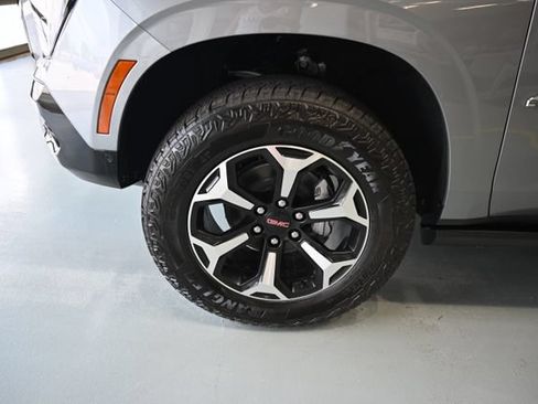 New 2026 GMC Yukon XL AT4 w/ AT4 Premium Package AWD/4WD image 35
