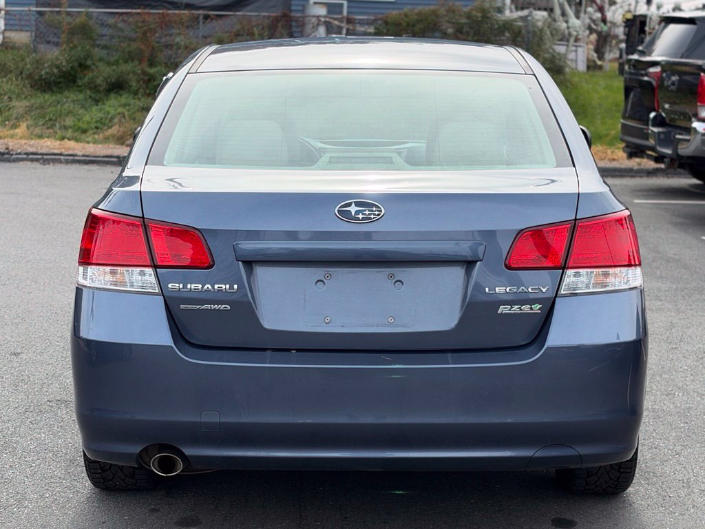 Used 2013 Subaru Legacy 2.5i Premium AWD/4WD image 4