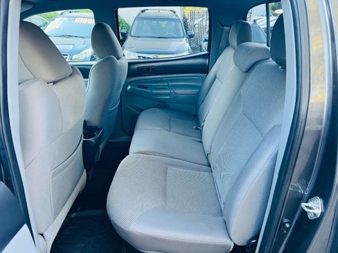 Used 2014 Toyota Tacoma 4x4 Double Cab w/ TRD Sport Package image 16