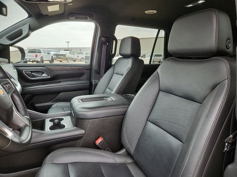 Used 2024 Chevrolet Tahoe LT RWD image 12