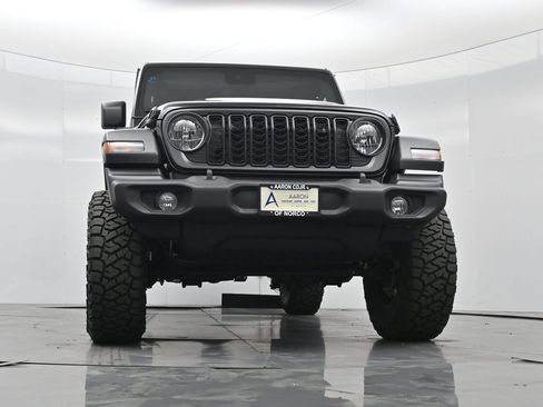 Used 2025 Jeep Wrangler Unlimited Sport AWD/4WD image 44