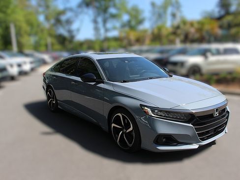 Used 2022 Honda Accord Sport image 11