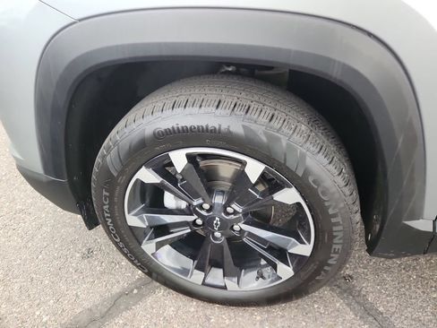 Used 2025 Chevrolet Equinox RS AWD/4WD image 18