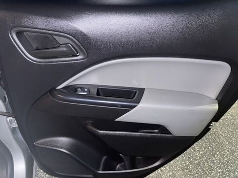 Used 2019 Chevrolet Colorado W/T w/ Custom Special Edition image 23