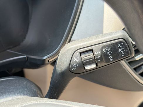 Used 2020 Ford Escape SE AWD/4WD image 28