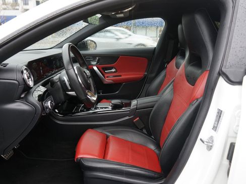 Used 2023 Mercedes-Benz CLA 250 image 17