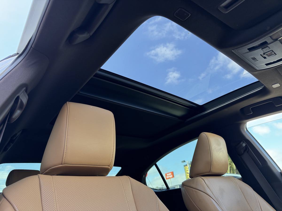 Used 2021 Lexus ES 350 w/ Accessory Package FWD image 15