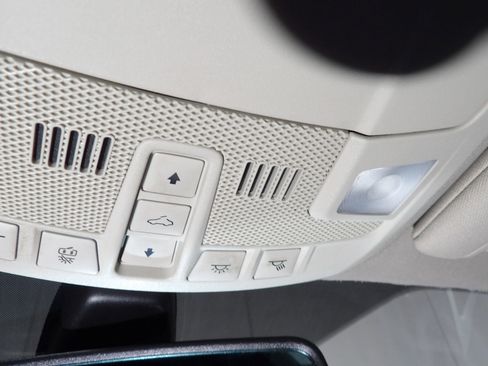 Used 2020 Ford Fusion SE image 21