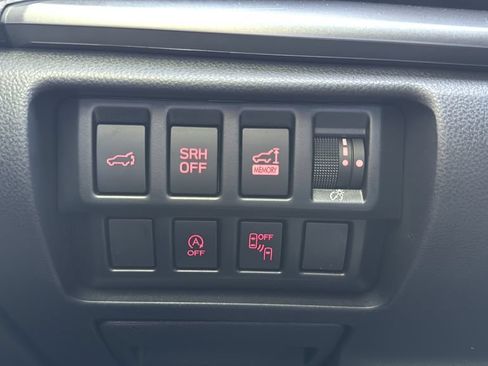 Used 2023 Subaru Forester Premium AWD/4WD image 34