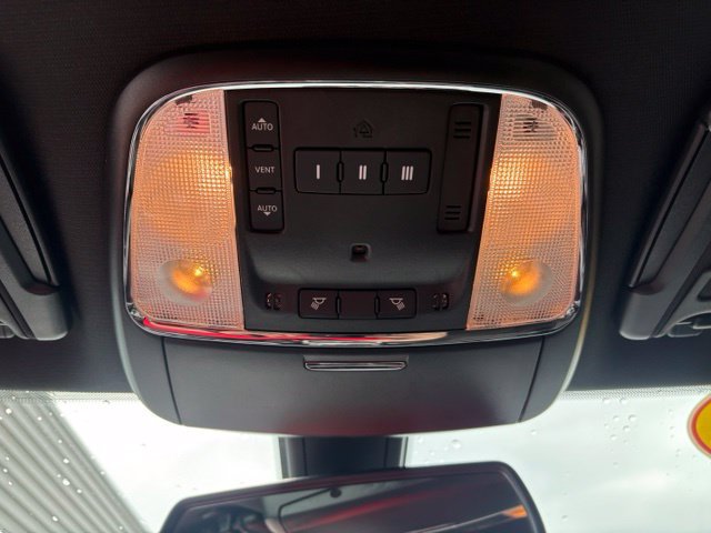 Used 2022 Dodge Charger Scat Pack w/ Plus Group RWD image 22
