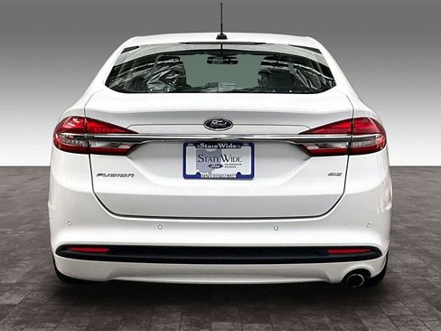Used 2017 Ford Fusion SE w/ Fusion SE Technology Package image 27