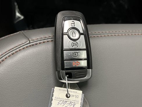 New 2025 Ford Expedition Max Active image 30